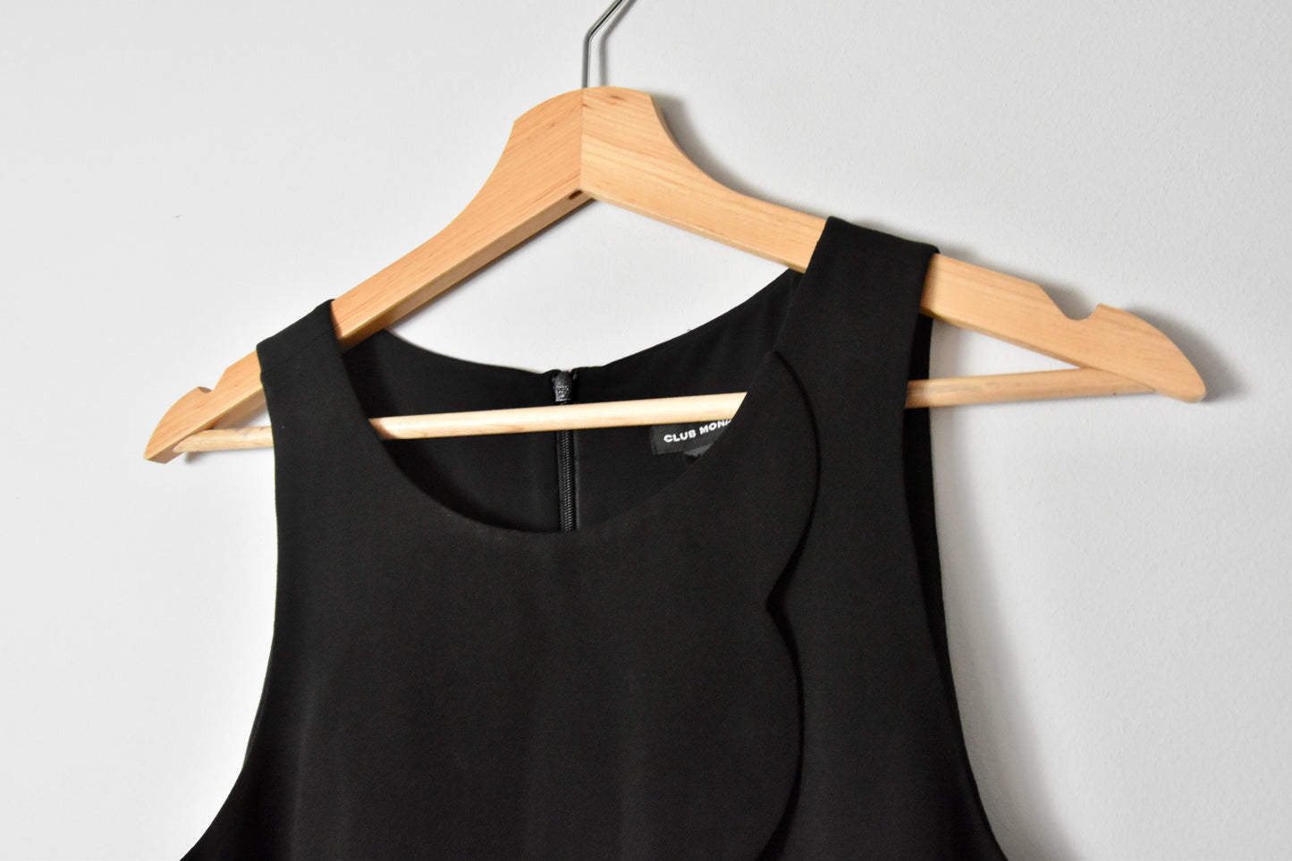 Club Monaco scalloped crop top