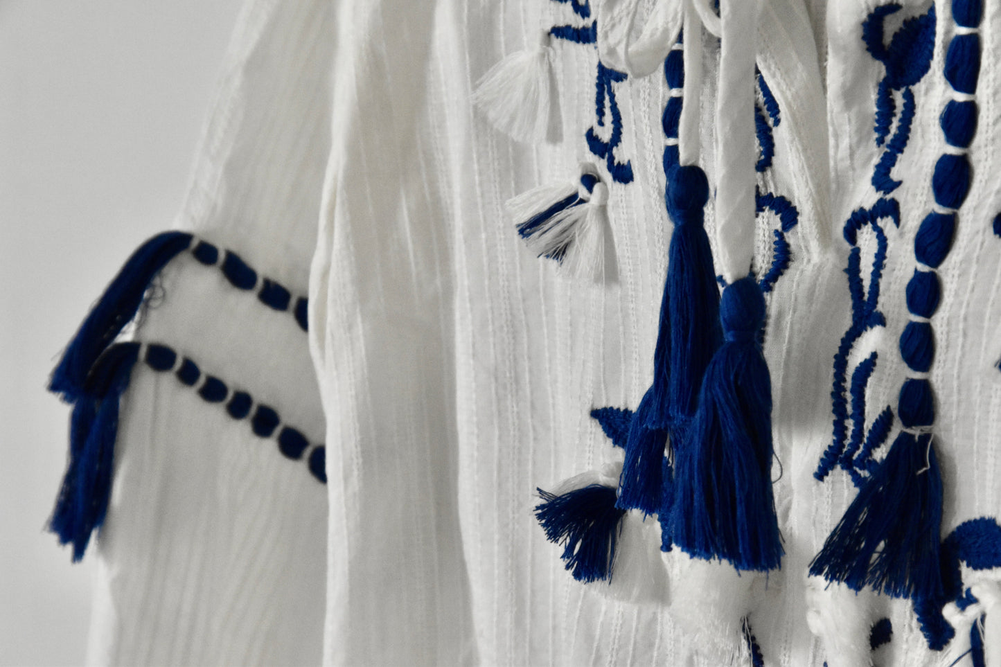 Club Monaco kaftan top