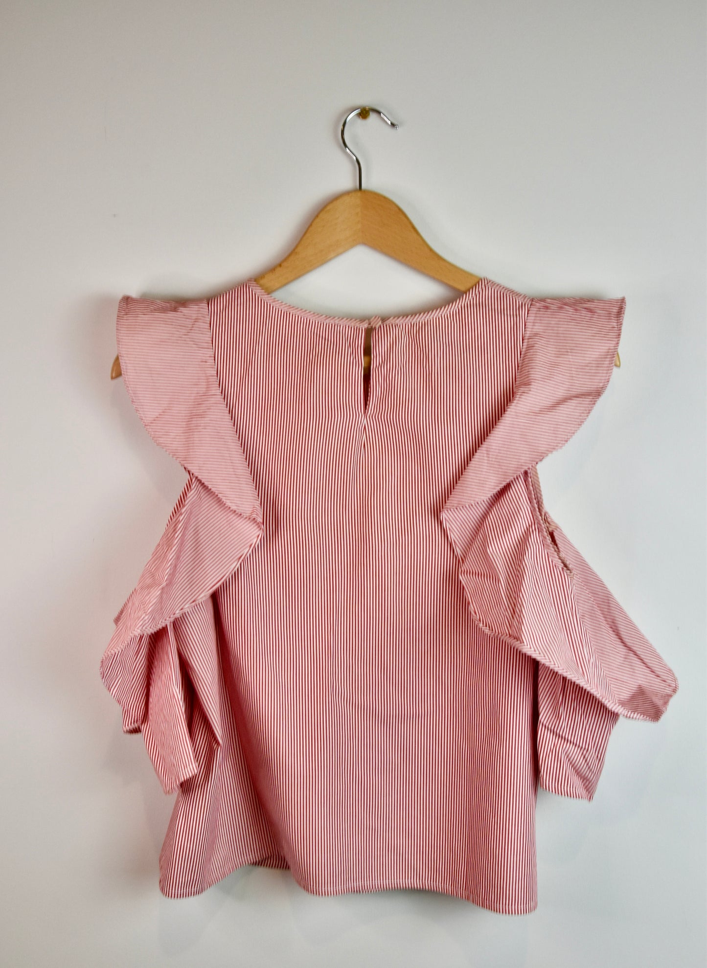 Club Monaco cold shoulder ruffle blouse