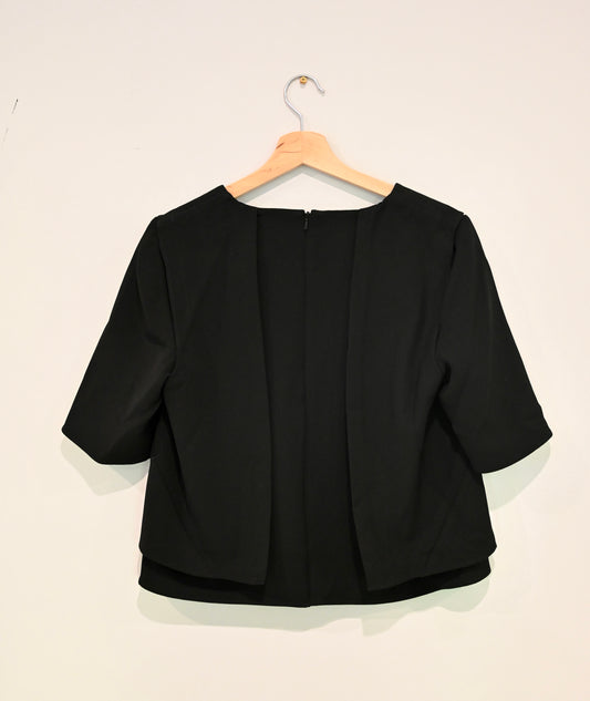 Whistles black top