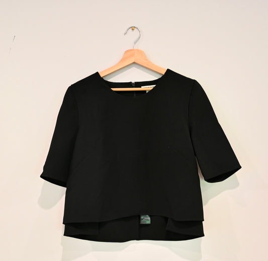 Whistles black top