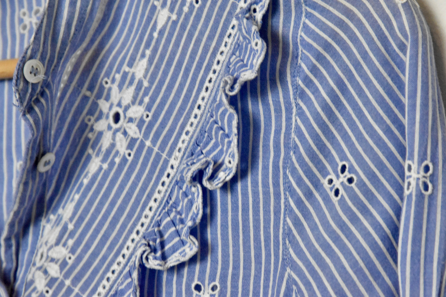 Sézane embroidered shirt