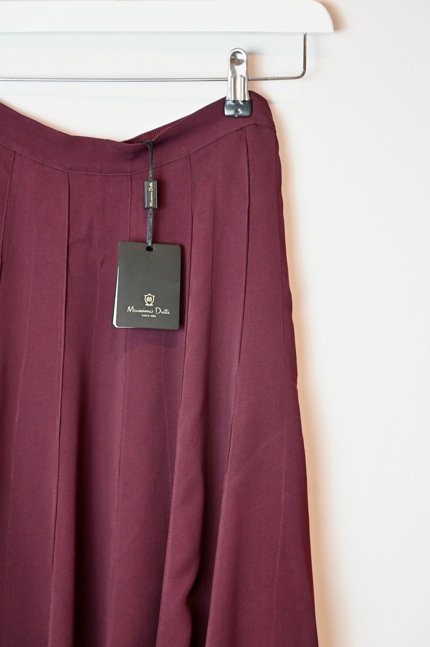 Massimo Dutti burgundy skirt